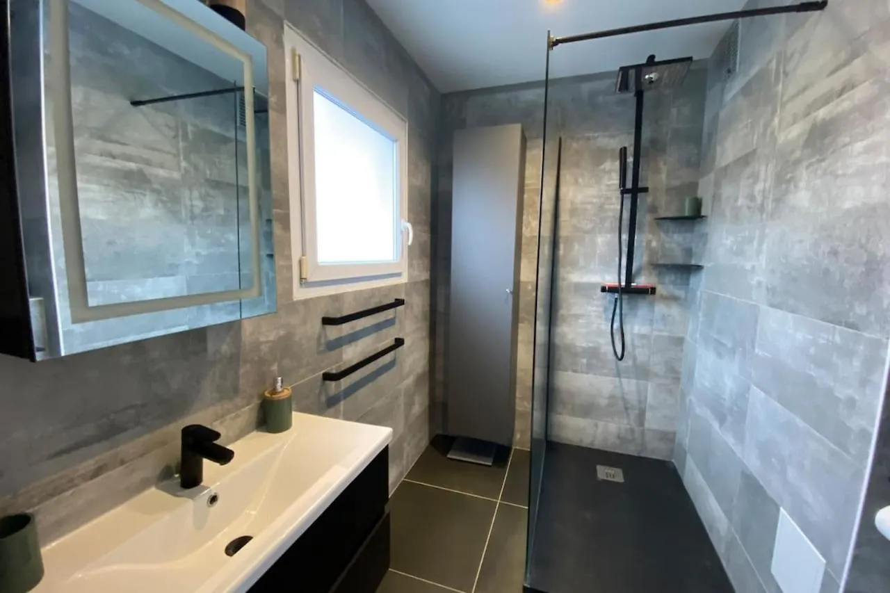 06Az - Apartment With Terrace - 10Min From Palais Cannes Francia