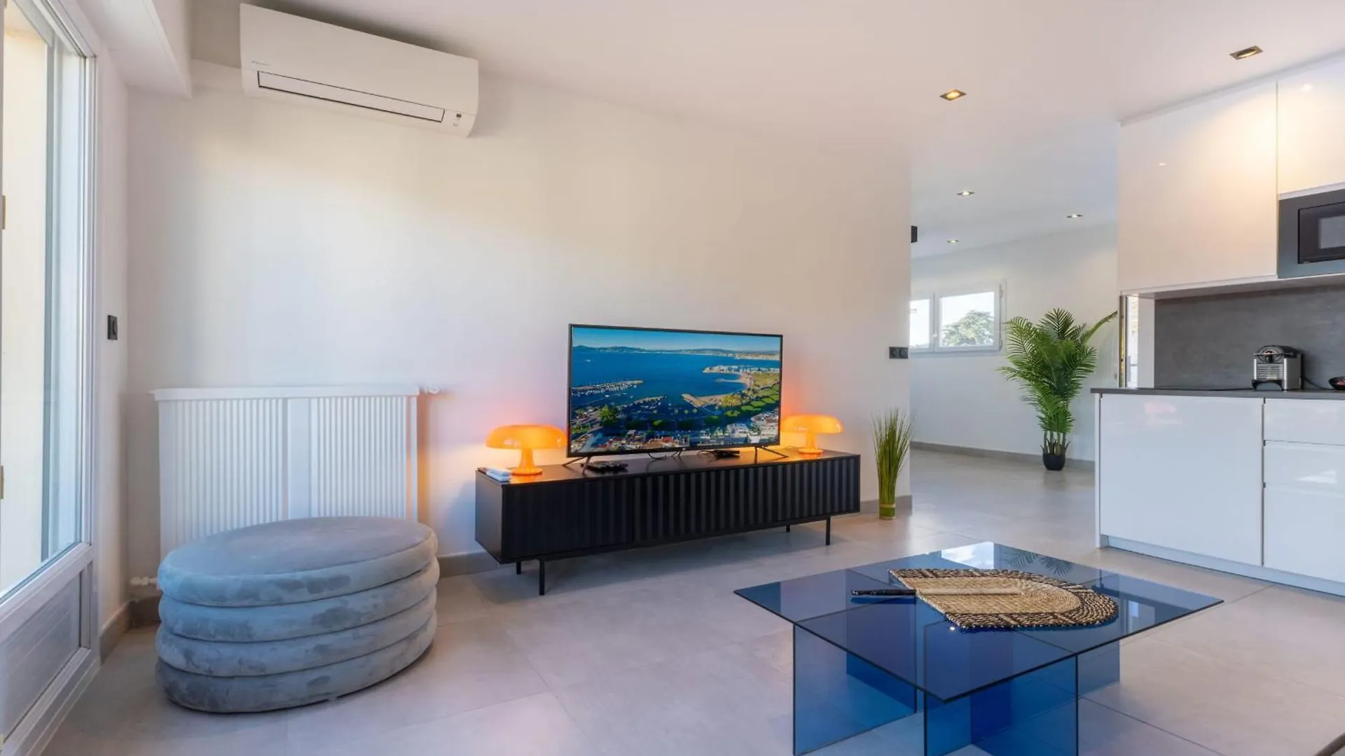 06Az - Apartment With Terrace - 10Min From Palais Cannes