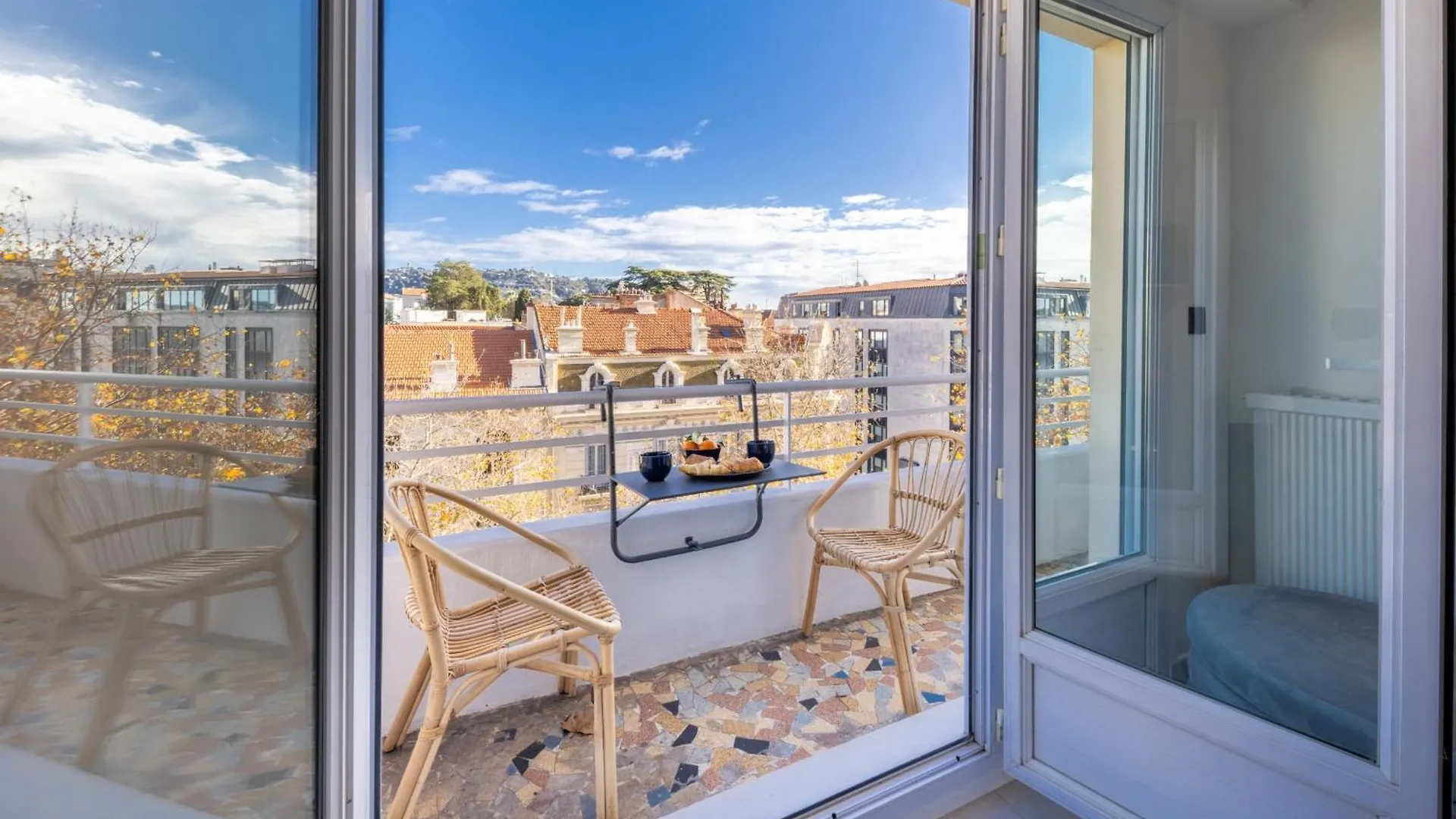 06Az - Apartment With Terrace - 10Min From Palais Cannes
