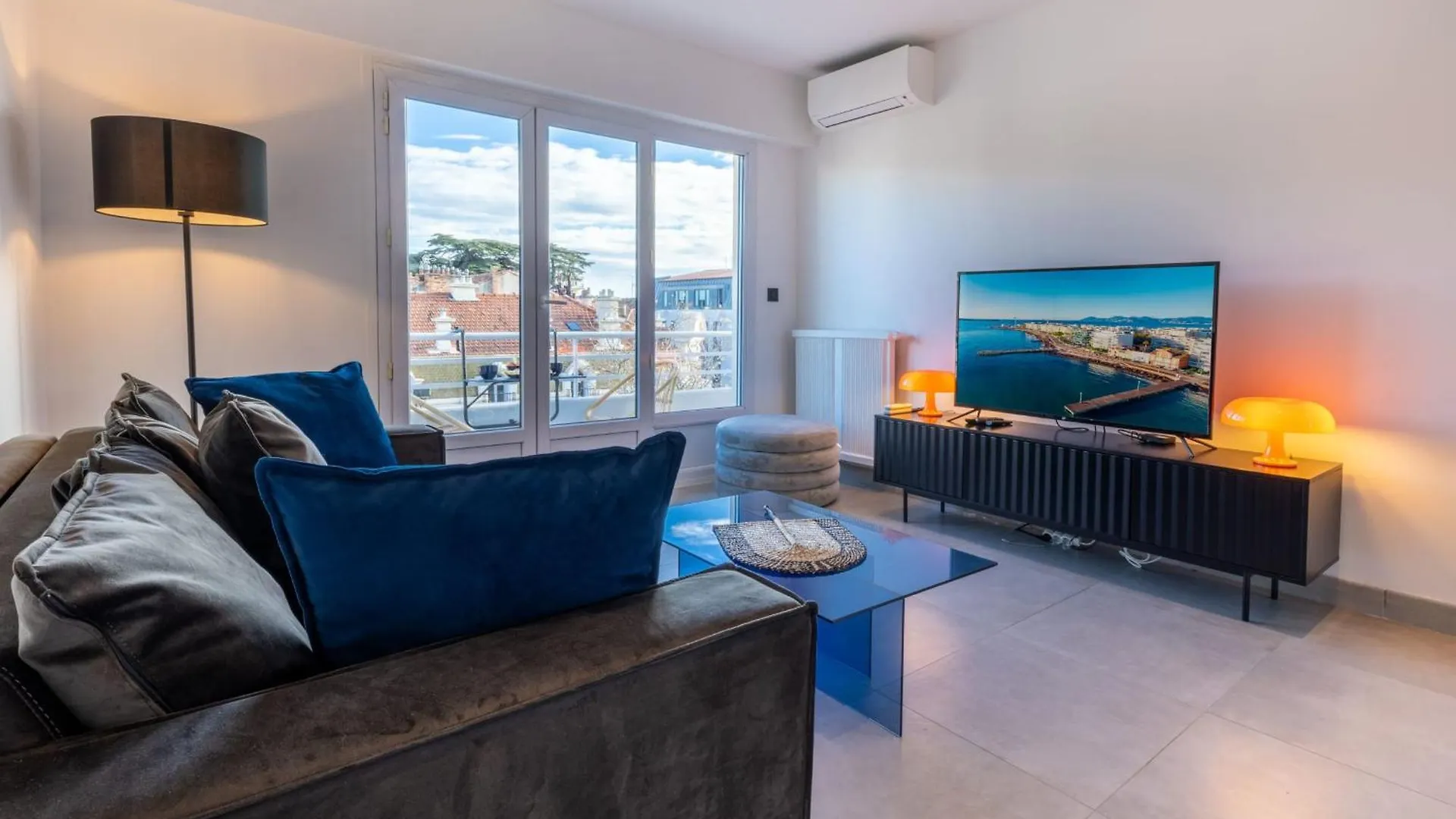 06Az - Apartment With Terrace - 10Min From Palais Cannes